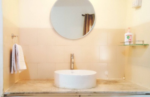 Calangute Apartment | Luxury Apartment with High Speed WIFI & Parking