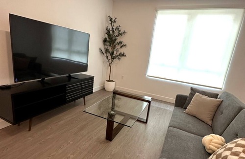 Placentia Apartment | Luxury Apt 15 Min by Disneyland