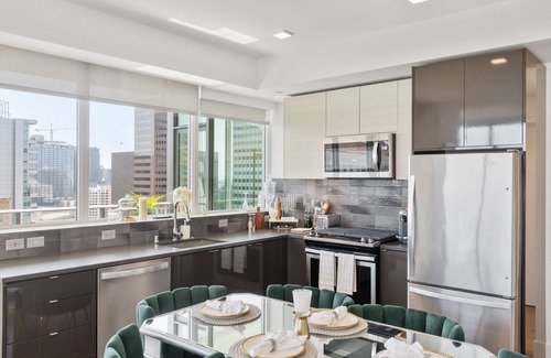 East Village Apartment | Luxury Apt in Beautiful Downtown San Diego with Epic Amenities