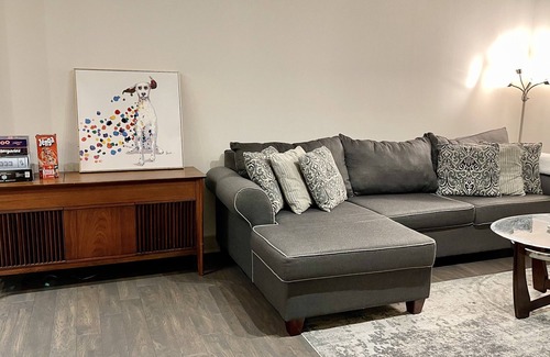McLean Apartment | Luxury Apt in Tysons - Mins From Metro - Free Parking