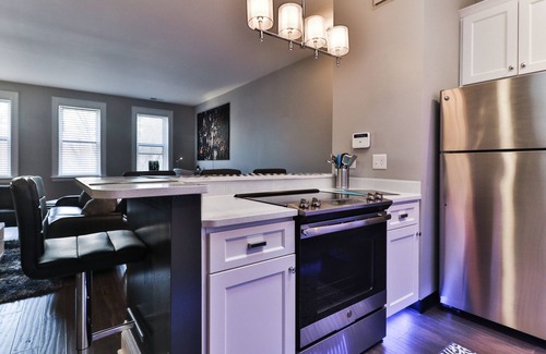 Gravois Park Apartment | Luxury Apt w/Spectrum Mood Lighting - Historic Cherokee Street Antique Row