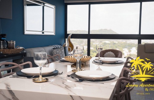 Cartagena District Apartment | luxury APT25 Vista al mar ,ciudad amurallada & lago, MURANO CENTRO1