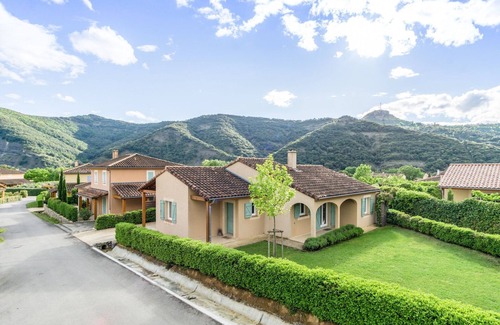 Vallon-Pont-d'Arc Villa | Luxury Ardeche Villa | Villa Lavande | 2 Bedrooms | Private Pool | Perfect for.
