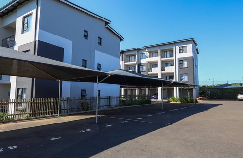 Umhlali Apartment | Luxury Ballito Stay | Balcony | Pool