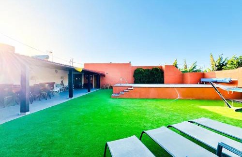 Arucas Villa | Luxury Banana Haven Villa with pool by CanaryScape