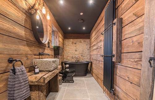 Staveley Cottage | Luxury barn, newly renovated with river views