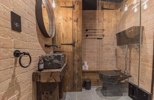 Staveley Cottage | Luxury barn, newly renovated with river views