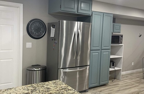 Utah County Apartment | Luxury Basement Apartment with Private Entrance. Play with Farm Animals!
