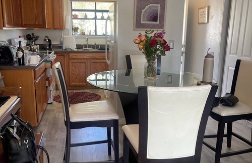 Benicia House | Luxury bay view apartment in Southampton, Benicia