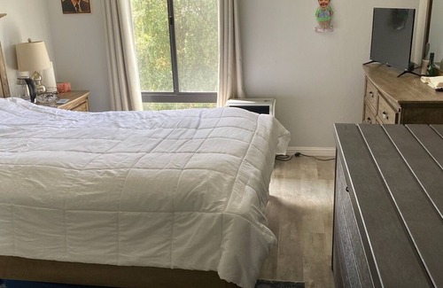 Benicia House | Luxury bay view apartment in Southampton, Benicia