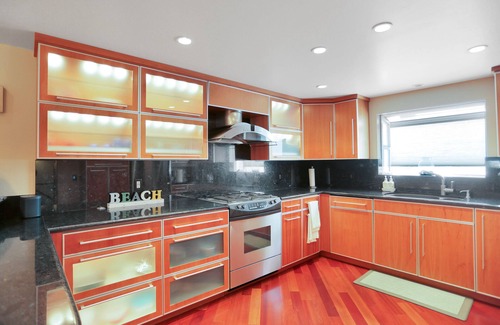 Central Mission Beach Condo | Luxury, Bay Views , Dual Master, 2 Car Garage