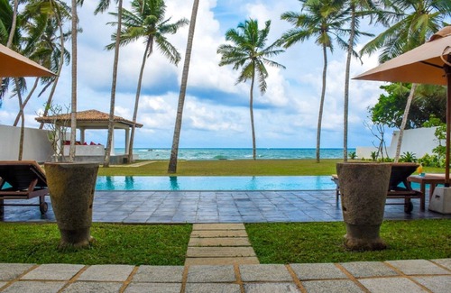 Galle Villa | Luxury beach front Villa in Galle!