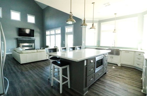 Port Bolivar House | Luxury Beach Home w/Ocean Views. King size bed . Sleeps 12 Beach views