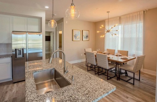 Madeira Beach Apartment | Luxury Beach Home N/POOL