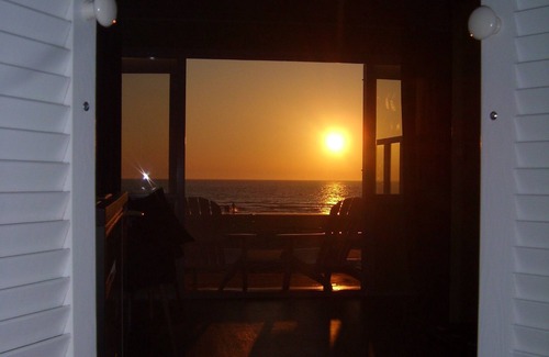 Wijk aan Zee Ski Chalet | Luxury beach house equipped with every luxury (wifi/royal bathroom etc).