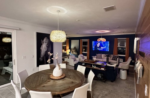 Melbourne Beach House | Luxury Beach/Pool/Play Paradise.