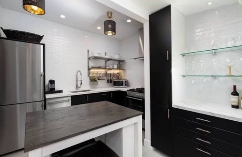 West Beach Apartment | Luxury Beach Studio #12 — blocks to the Beach, Downtown State St & the Funk Zone