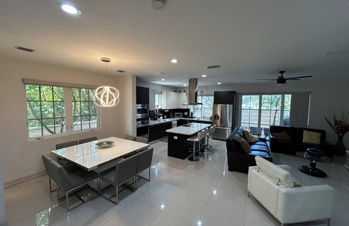 Pompano Beach House | Luxury Beach Townhouse steps from the Beach!