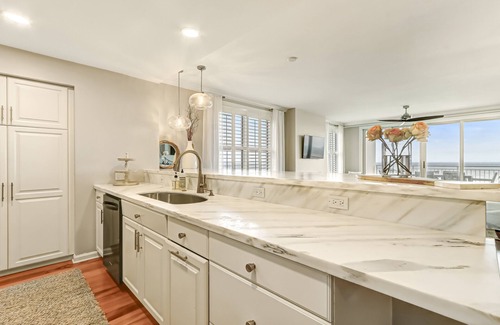 Jacksonville Beach Condo | Luxury Beachfront property with a gorgeous view.
