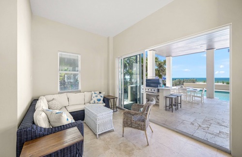 Bradenton Beach House | Luxury BEACHFRONT Beach House - Pool & Spa - Direct Gulf Access - Entire Home