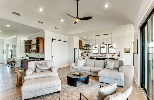 Ocean Springs House | Luxury Beachfront Living! Epic Ocean Springs Home