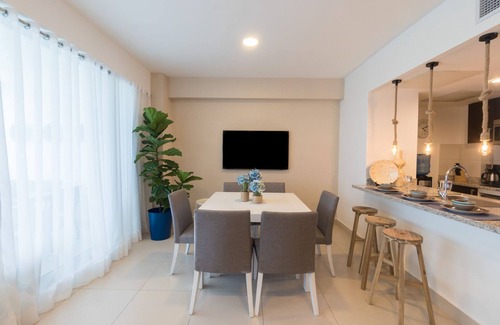 Juan Dolio - El Pueblo Apartment | Luxury Beachfront 2BR at Las Olas, Juan Dolio