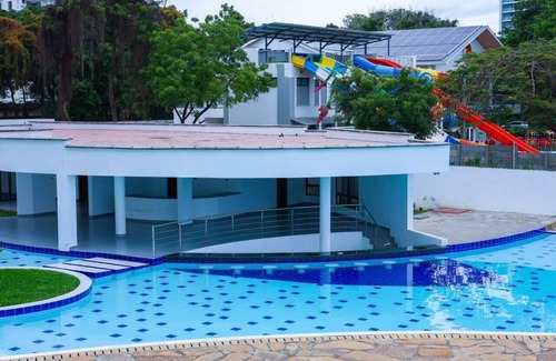 Mombasa Apartment | Luxury Beachfront Apartment direct at the sea. Specious balcony and fast WiFi.