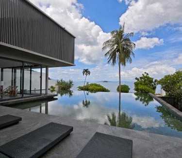 Pa Klok Villa | Luxury Beachfront BRAHMA Villa 4 Br at Ta-Ke Residence B