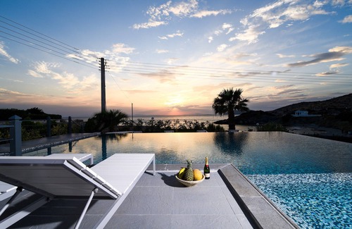 Palaia Fokaia Villa | Luxury Beachfront Villa Selenia Platinum in Sounio