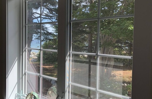Summerville Centre House | Luxury Beachfront Home with Expansive Ocean Views