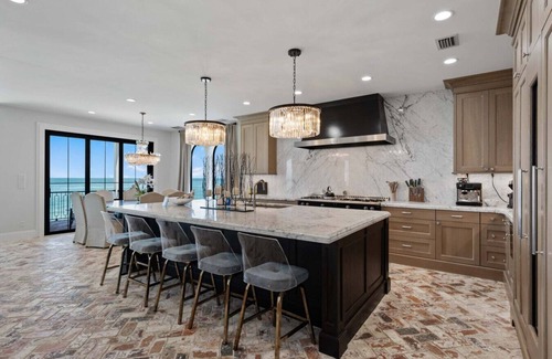 Anna Maria Apartment | Luxury Beachfront Home w/Pool, Spa, Gulf Views