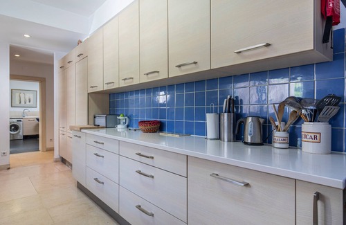 Colares Apartment | Luxury Beachfront Villa