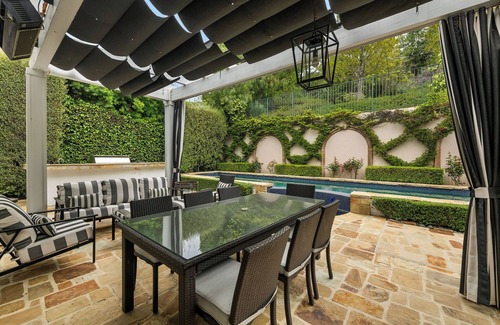 Bel Air House | Luxury Bel Air Crest Escape