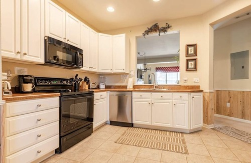 Ocean View Condo | Luxury Bethany /Bear Trap 2nd Floor Golf Villa - Panoramic Golf Course Views