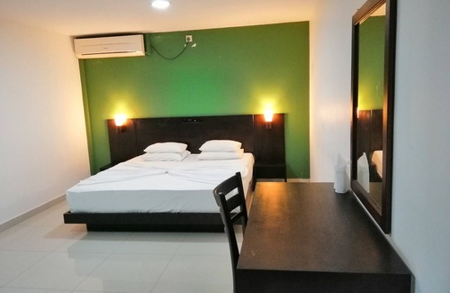 Tangalle Hotel | Luxury budget Rome by Mars Hotel Tangalle
