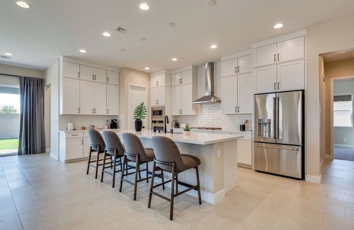 Enterprise Villa | Luxury bungalow, 4 bedrooms, 3.5 bathrooms, near By Ave 9242