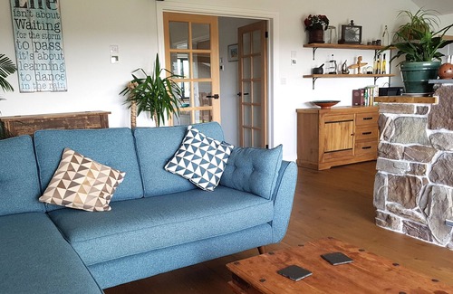 Crantock House | Luxury bungalow, stunning views, only minutes from beautiful Crantock beach