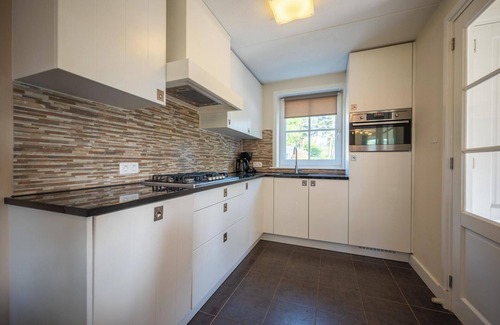 Lochem House | Luxury bungalow with underfloor heating and box spring beds