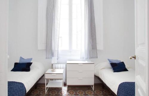 Dreta de l'Eixample Apartment | Luxury Business Apartment Gran Vía - 2 rooms - Romantic Eixample - 8min Passeig Gràcia