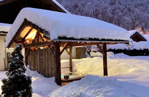 Les Contamines-Montjoie Ski Chalet | Luxury chalet, mountain views, outdoor jacuzzi