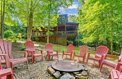 Morganton Cabin | Luxury Cabin by the Lake in the Mountains of GA - Now with High-Speed STARLINK!