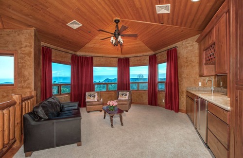 Payson Cabin | Luxury Cabin In Gated Club - Great for families relocating - long-term rental