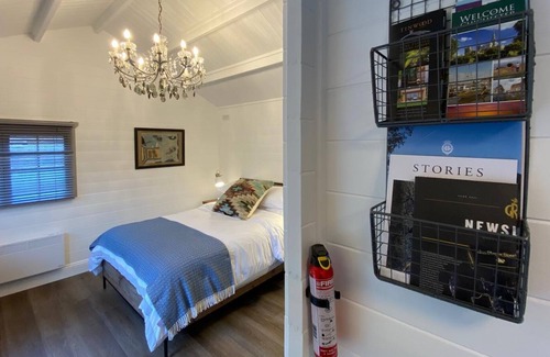 Boxgrove Cabin | Luxury Cabin in Halnaker, Goodwood