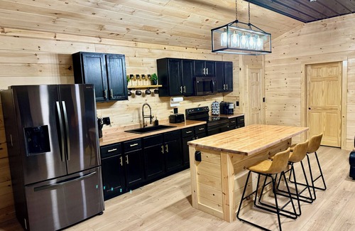 Wilkesville Cabin | Luxury Cabin in the woods