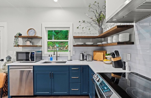 Swannanoa House | Luxury Cabin near Asheville/Black MTN