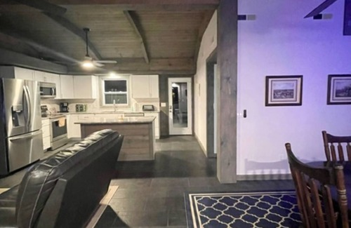 Gatlinburg Cabin | Luxury Cabin on 4 Private Acres ~ Arts & Crafts Community ~ Old Chapel Way