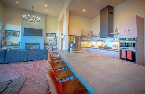 Angel Fire Cabin | Luxury Cabin On Ski Bike Trail, 4BR, Hot Tub with Mountain Views