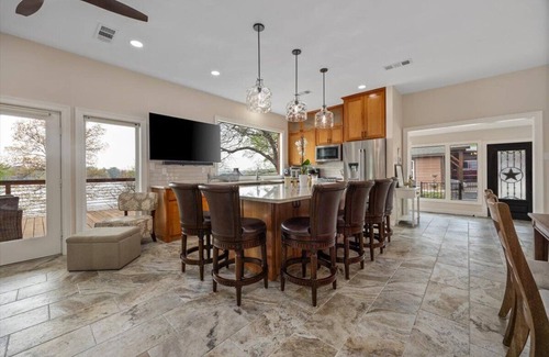 Fort Worth House | Luxury Cabin on the Lake!