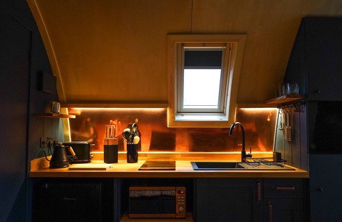 Filby Cabin | Luxury Cabin with Wood Fired Hot Tub