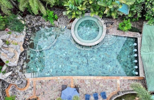 Palma Cabin | Luxury Cabin with Jacuzzi and Pool in La Fortuna